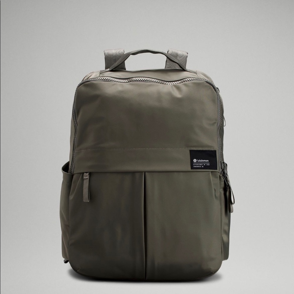 Everyday Backpack 2.0 23L grey sage